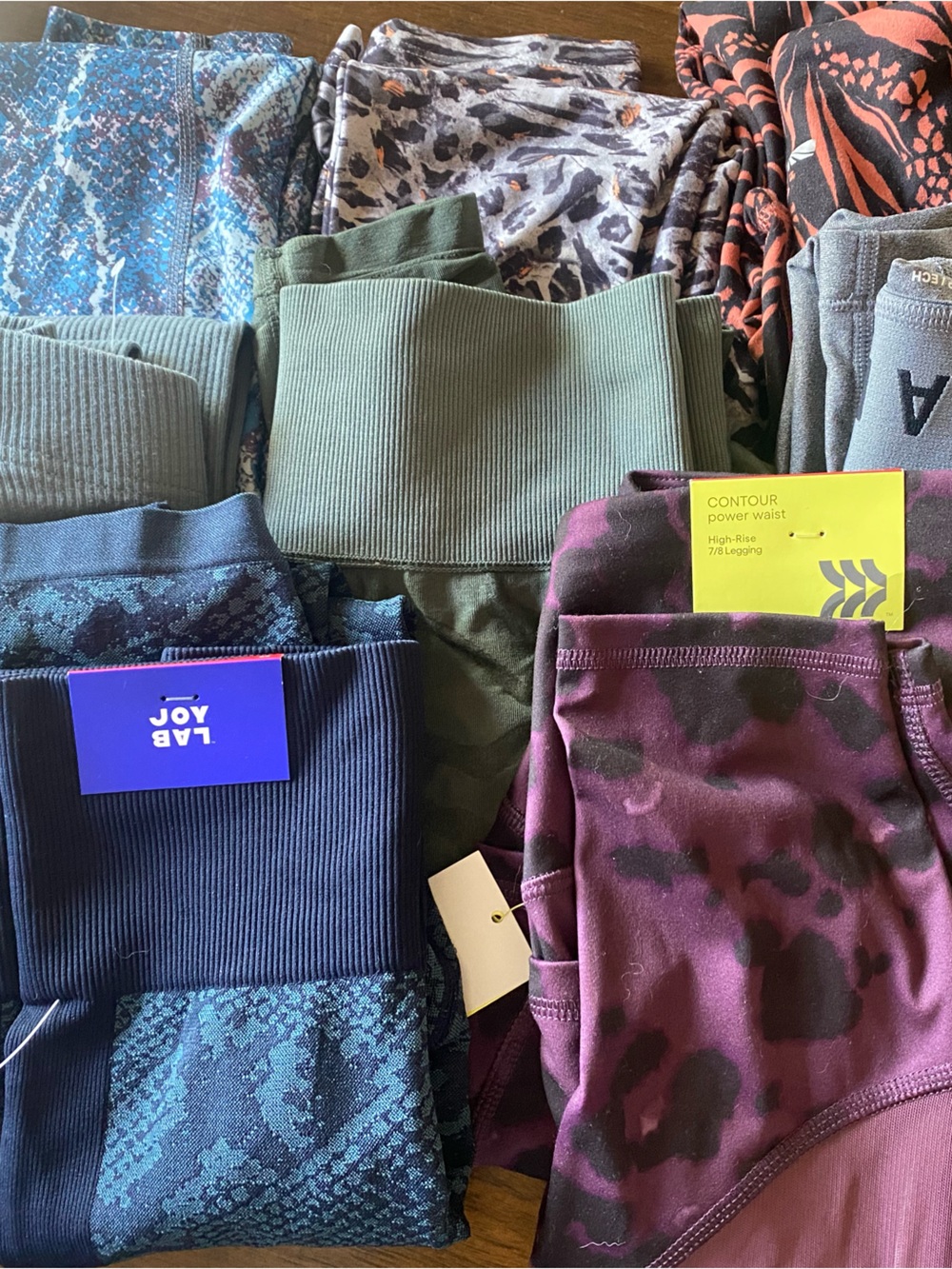 Lot of 8 Leggings Bundle in Olive, Navy, Burgundy and Heather Prints